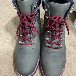 Nautica boots
